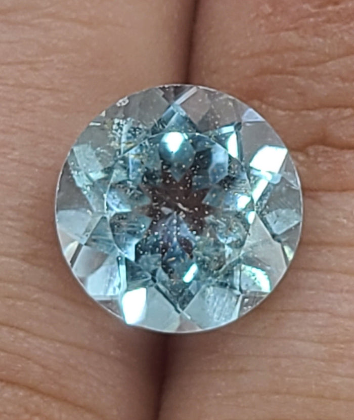 5.675ct Natural Genuine Brazilian Aquamarine, 11mm Round Faceted, SI Clarity loose stone