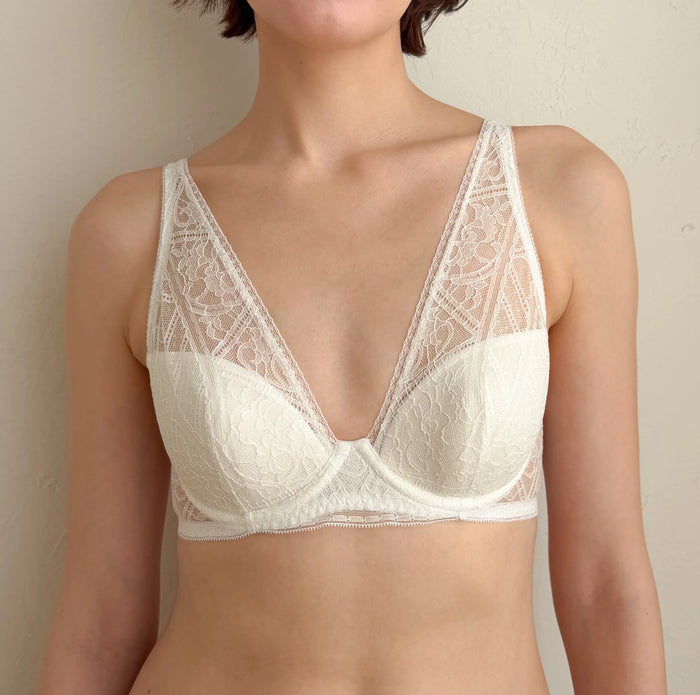 Amary Plunge Underwire Bra | White