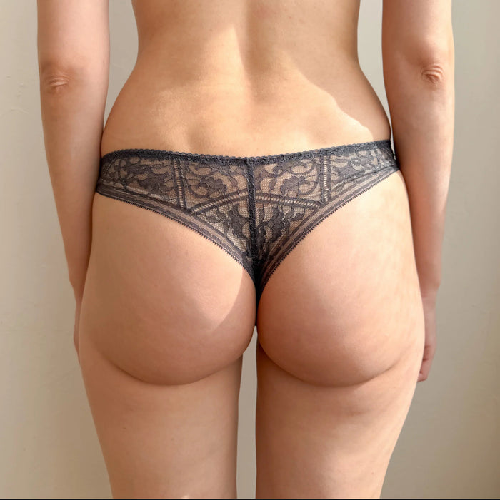 Amary Thong | Charcoal (Pink lining)