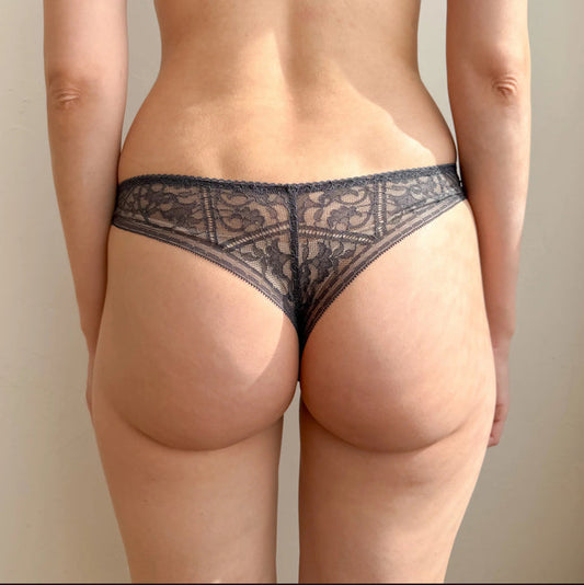 Amary Thong | Charcoal (Pink lining)