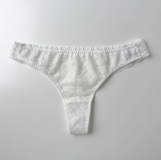 Amary Thong | White