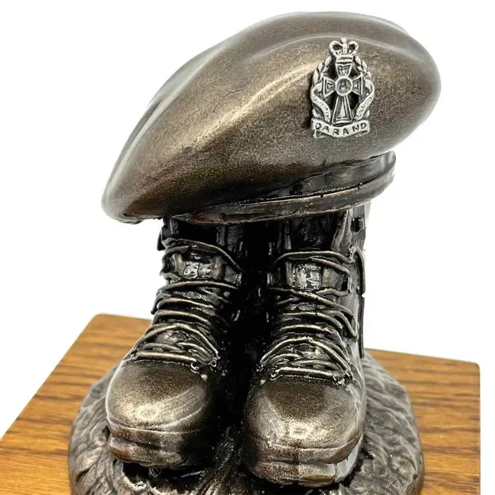 Pewter Badge / Qaranc