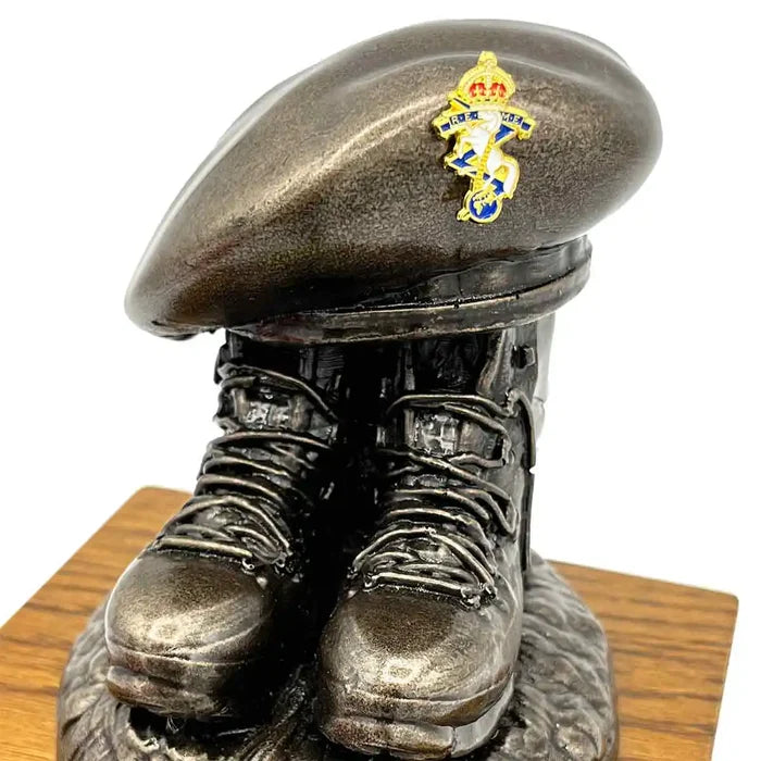 Colour Enamel Badge / REME (Kings Crown)