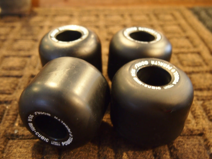 Bones Mini Cubic Wheels Skateboard Wheels 95a - Blue