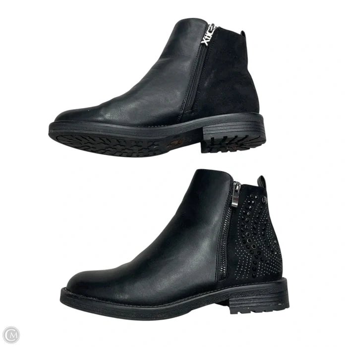 Boots Ankle Flats By Xti In Black, Size: 8.5