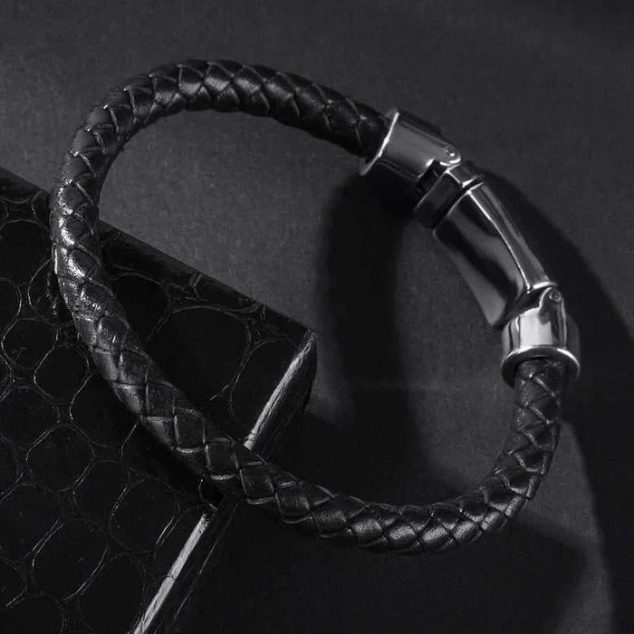 Classic minimalist bracelet - AntoniosClothing - Black