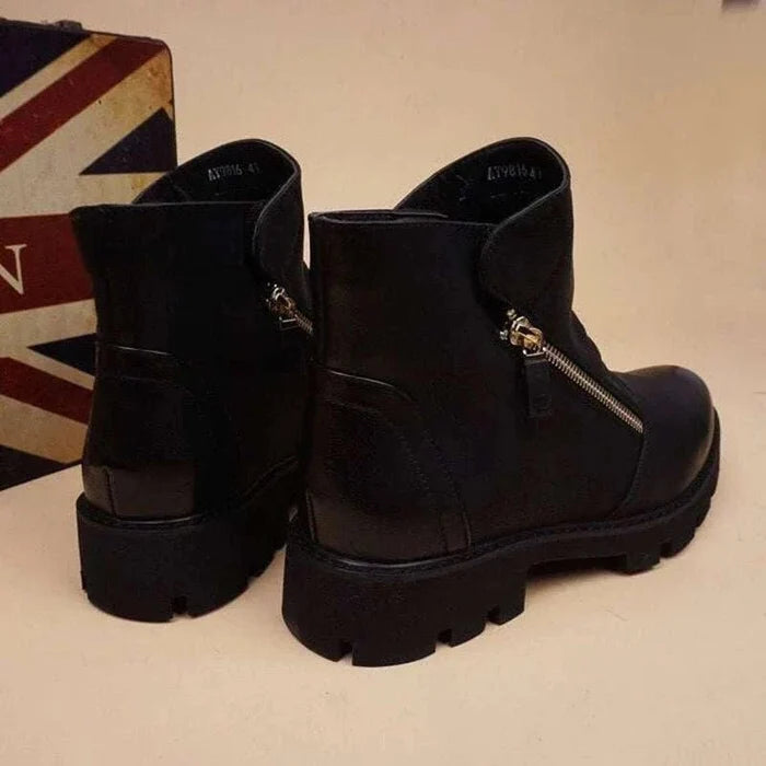 Fashion leather chelsea boots with zipper - AntoniosClothing - Black with fur