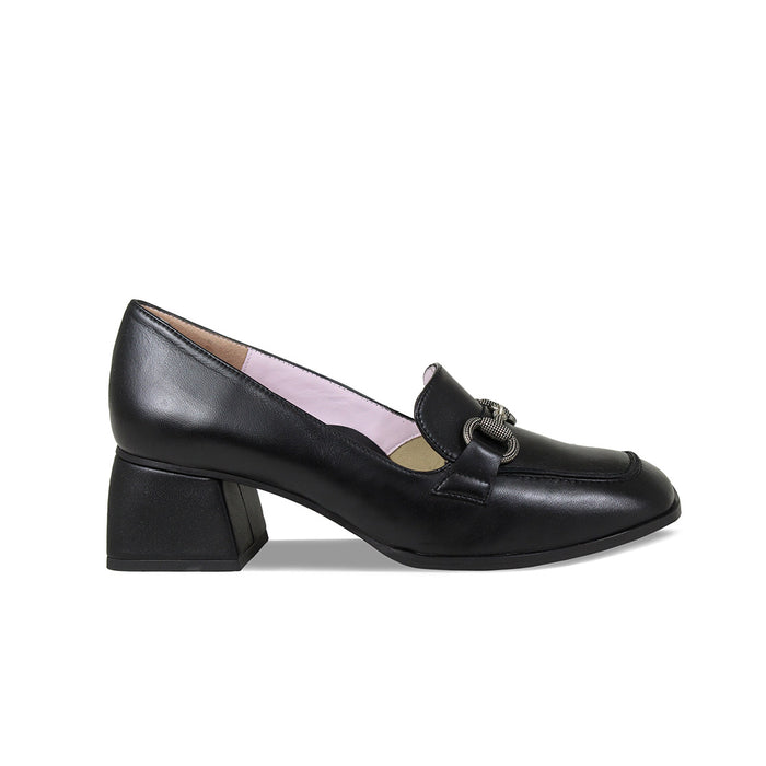 Giselle: Black Leather Shoes Sole Bliss