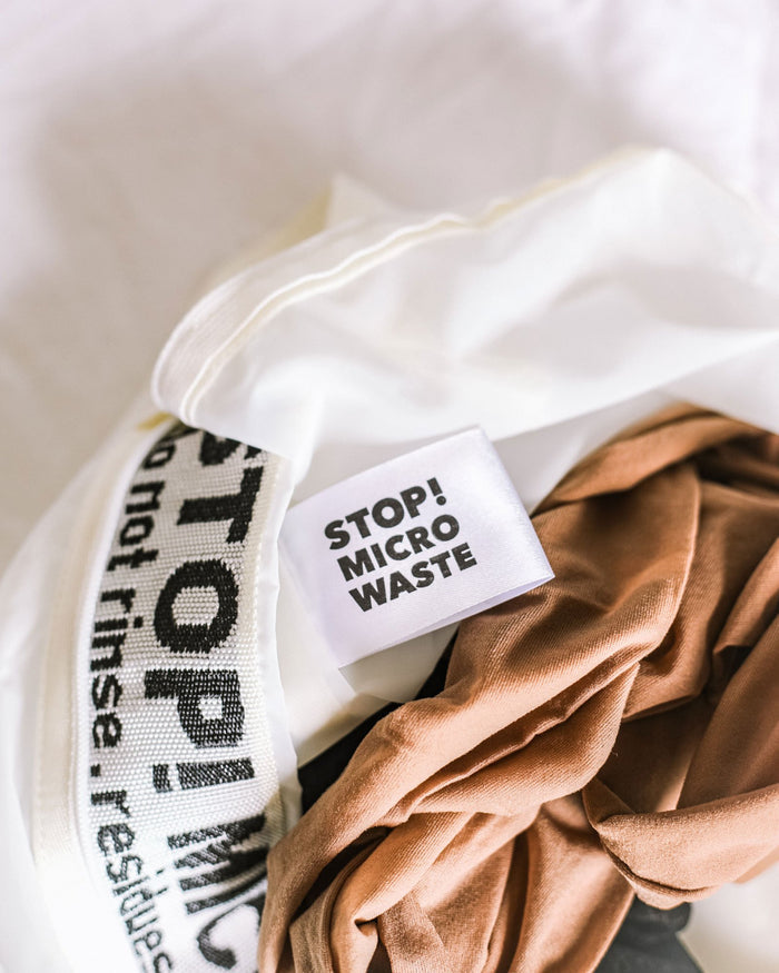 Washing Bag for wash tights sustainable eco-friendly stops microplasticsGuppyfriend Washing Bag to wash tights sustainable eco-friendly stops microplastics Hedoine