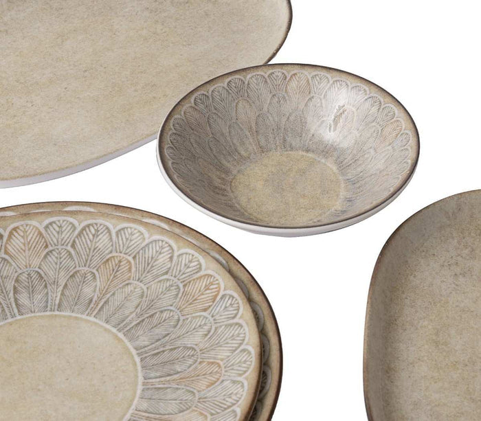 Leaf Pattern Dinnerware Set