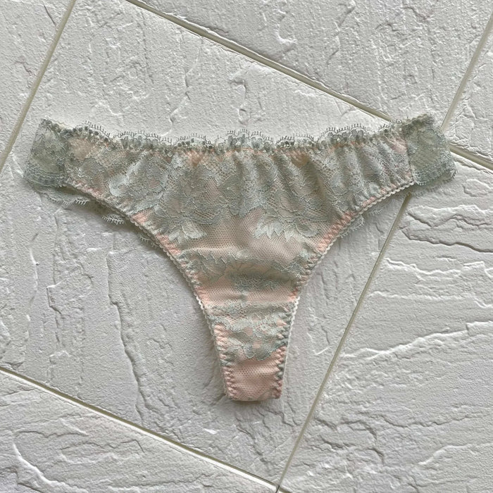 Lilac Thong | Mint Blue