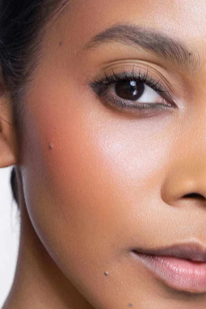 Liquid Face Color in Pick Me Up