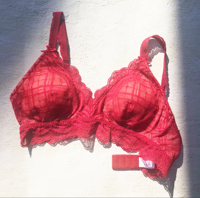 Love Triangle Bralette | Red