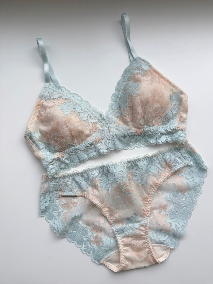 Lupin Triangle Bralette | Blue