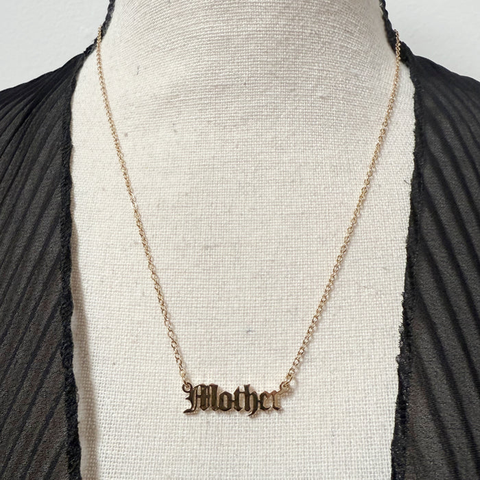Mother Necklace in Gold
