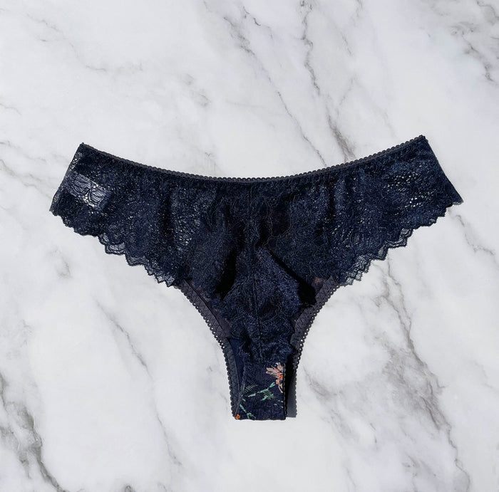 Night Garden Thong | Navy