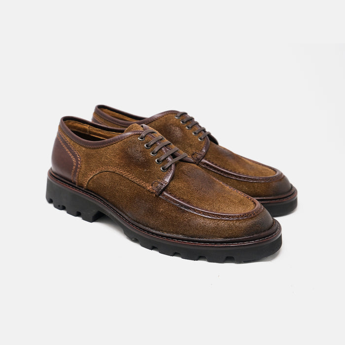 ORILLO derby canela vista trasera suela robusta hecho a mano