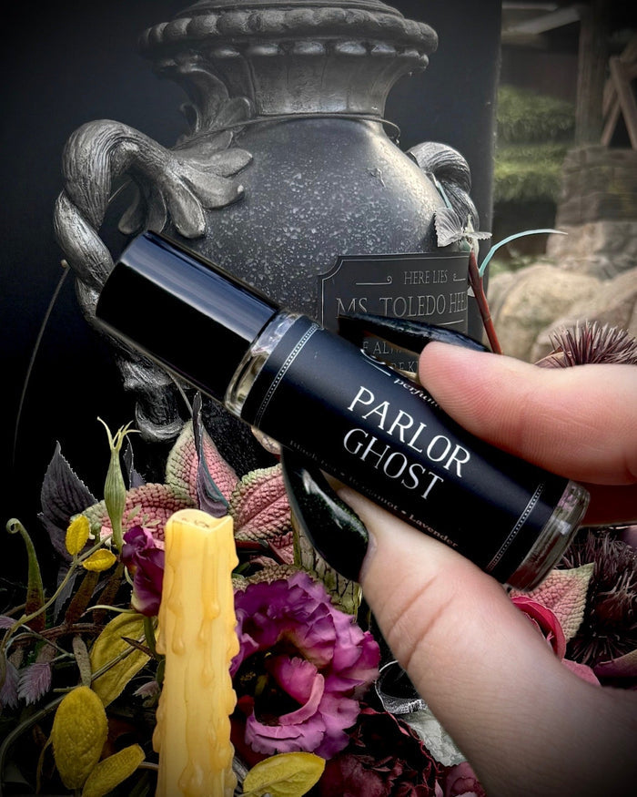 Parlor Ghost (bergamot, black tea, lavender)