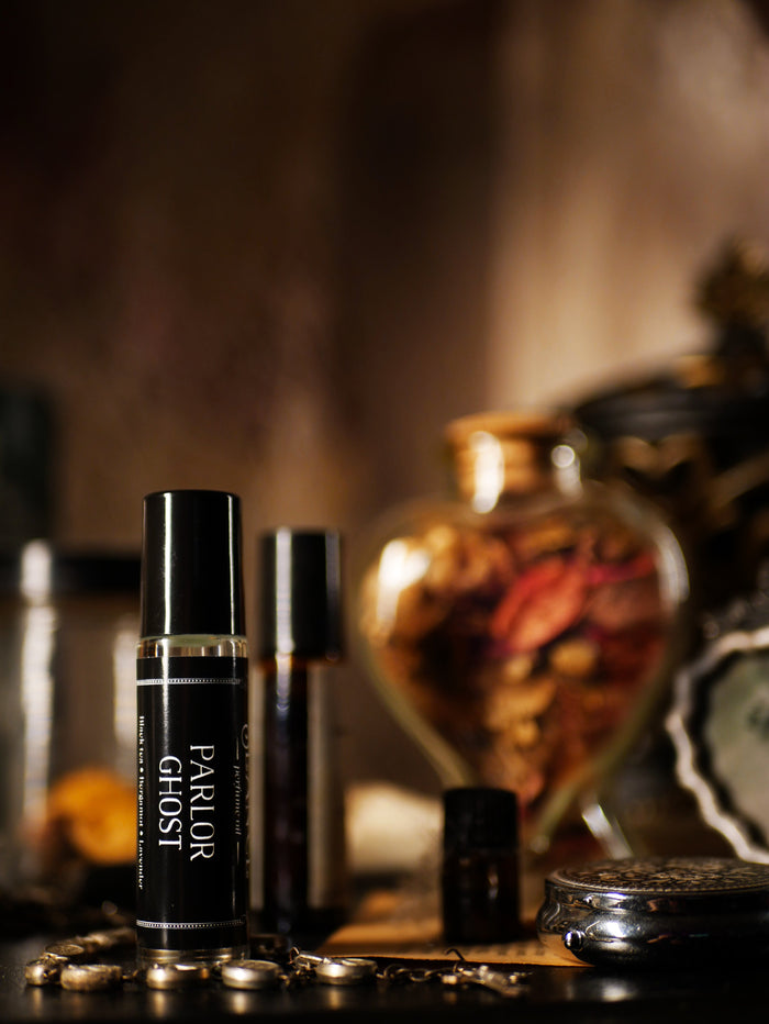 Parlor Ghost (bergamot, black tea, lavender)