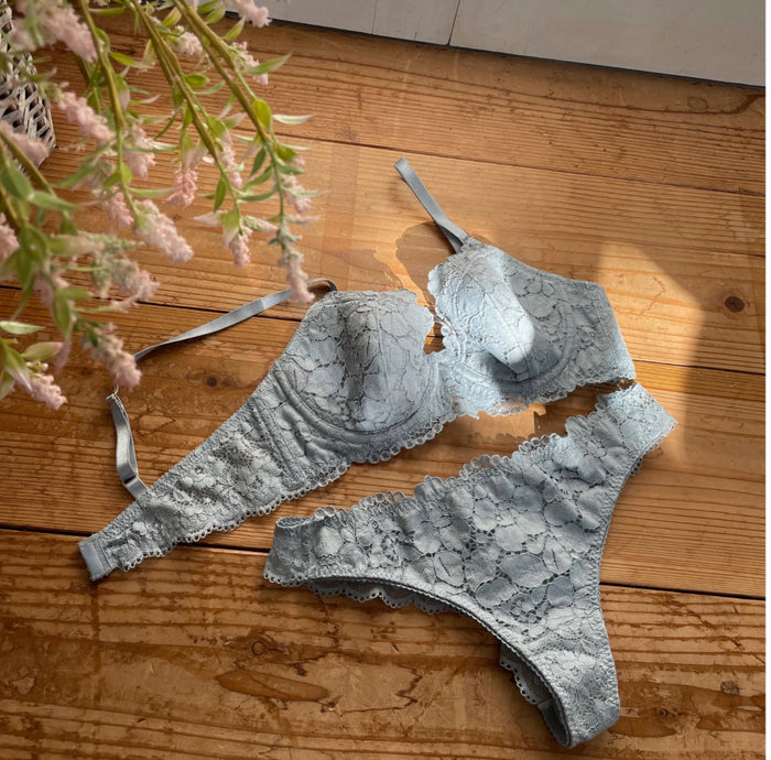 Peony Thong | Blue