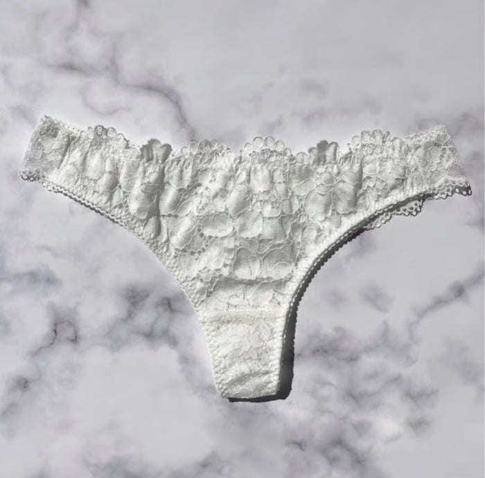 Peony Thong | White