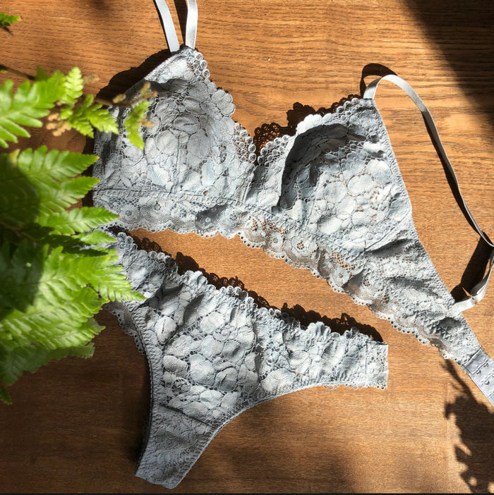 Peony Triangle Bralette | Blue