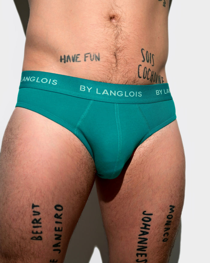 PERFECT FIT BRIEF IN DEEP SEA