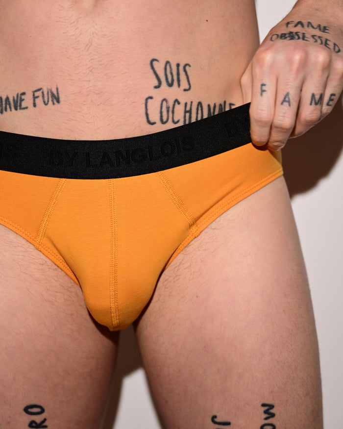 PERFECT FIT BRIEF IN TANGERINE
