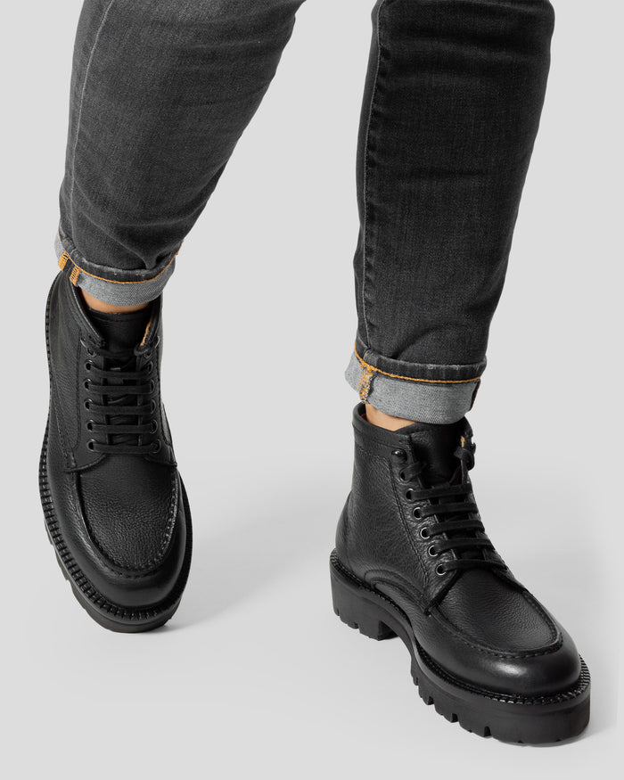 PETATERA bota mujer negro vista lateral suela ultraligera Feather Walk