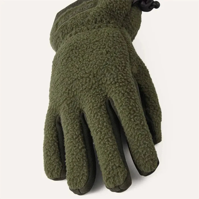 Angled view of green Sealskinz Hoveton Waterproof Sherpa Fleece Glove highlighting plush fleece texture and ergonomic design. Olive Green from  John Bull Clothing