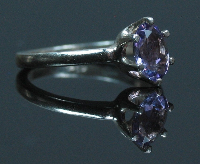 Solid Sterling Silver or Solid 14kt White or Yellow Gold 1ct Natural Amethyst 7x5 Oval Ring Size 7 Solitare VVS Eye Clean