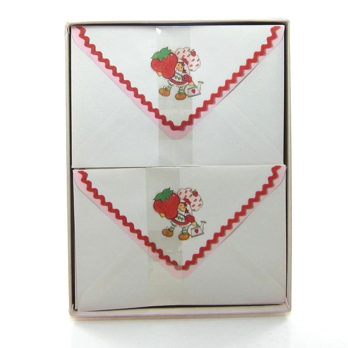 Strawberry Shortcake sending you some happy thoughts boxed stationery and envelope set