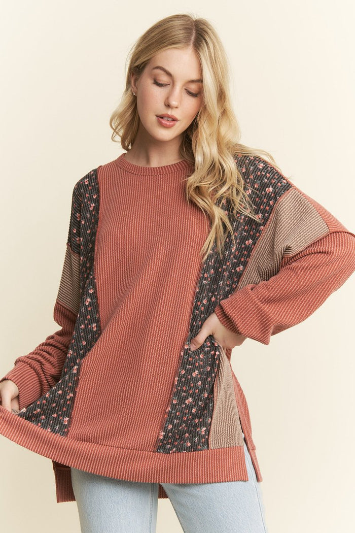 That Autumn Feeling Floral Contrast Ribbed Pullover Top