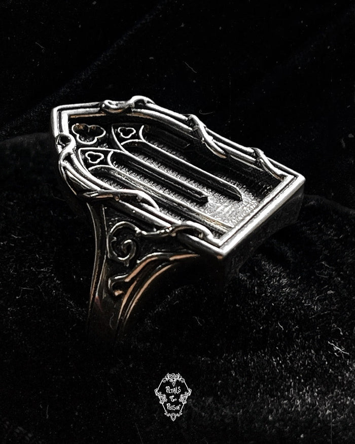 The "Gloomy Garden" Ring