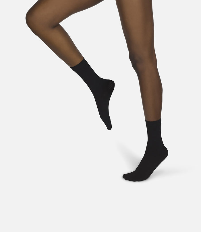 The Rib | Black Socks