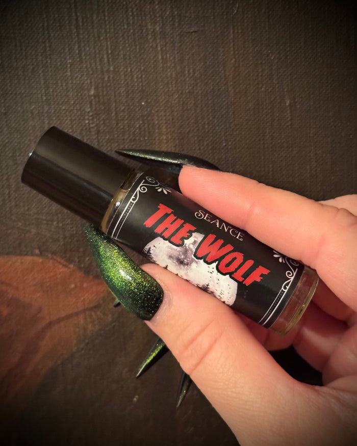 The Wolf (forest & musk)