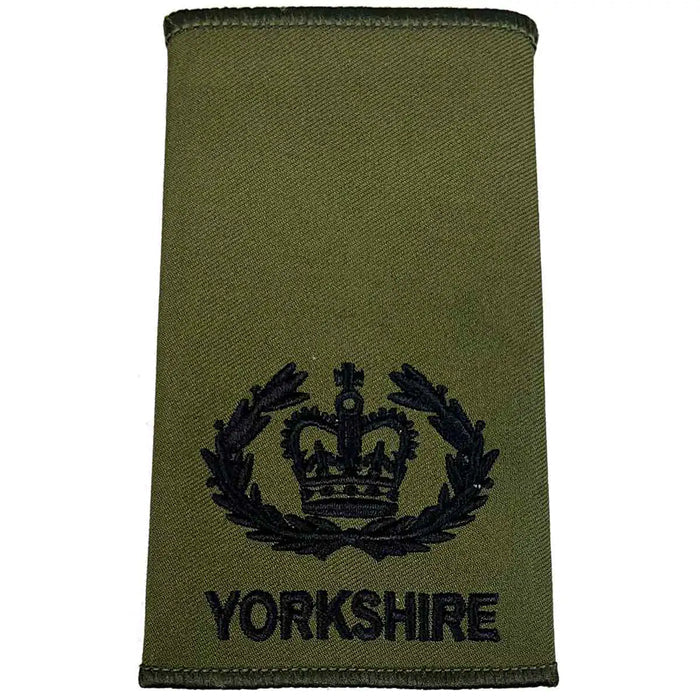 Yorkshire Regiment Rank Slide Olive Green with black crown and laurel embroidery above 'YORKSHIRE', signifying a senior officer rank. WO2 RQMS - Crown & Laurel Wreath from  John Bull Clothing